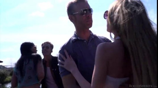 Превью Настоящие красотки любят только жесткий секс и страстный анал № 10058