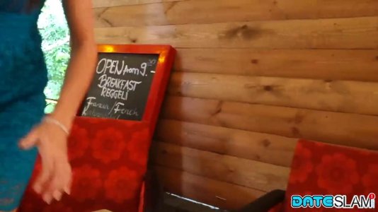 Превью Стройная девушка согласилась на секс после первого свидания № 10065