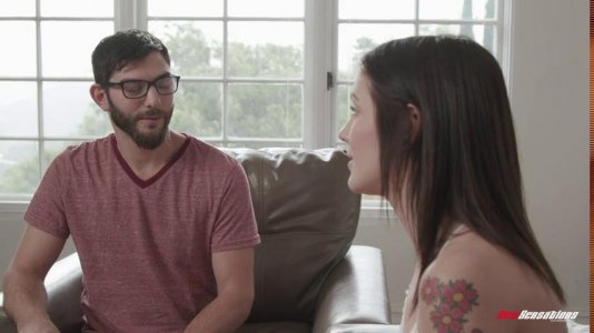 Превью Ботан в очках долбит киску своей татуированной подруги № 10089