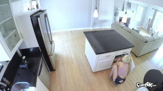 Превью Блондинка с маленькими сиськами получает кремпай после жаркого секса № 10261