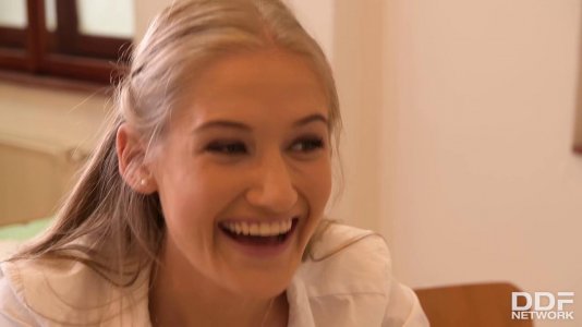 Превью Студенты после занятий устроили оргию прямо в аудитории № 10362