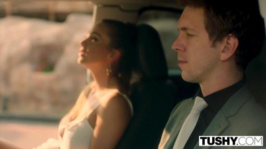 Превью Телка отлизала яйца красавчика и впустила его член в свою киску № 1057