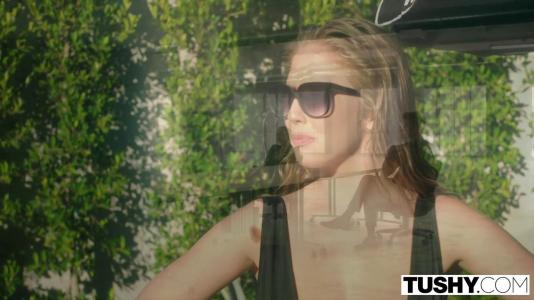 Превью Страстная брюнетка любит незабываемый секс втроем № 1139