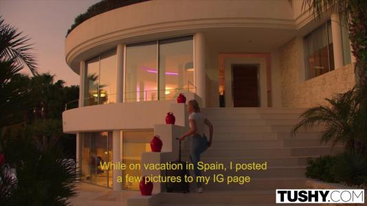 Превью Хрупкая блондинка получила в попку большой член и кончила № 116