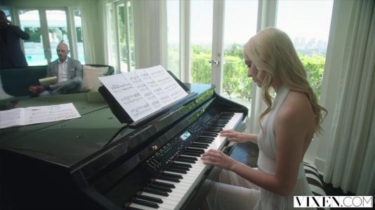 Превью Молодая телка занялась сексом со зрелым и очень опытным мужиком № 1162