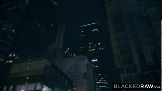 Превью Красотка громко стонет и кончает, пока негр трахает ее № 1435