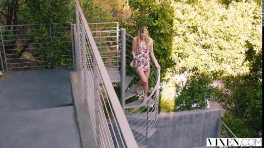 Превью Две лесби не против попробовать крепкий мужской член в сексе втроем № 1495