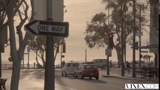 Превью Блондинка села на лицо мужику, а потом оседлала его член № 1633