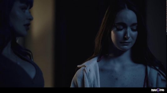 Превью Грудастая девка с голубыми волосами кайфует от лесби ласк № 19058