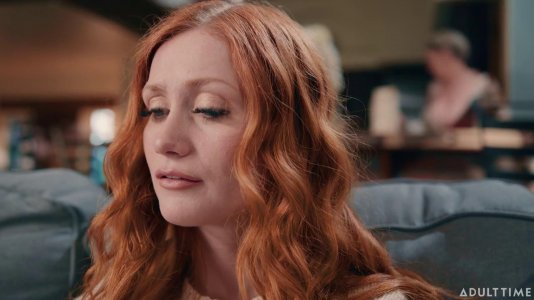 Превью Зрелая лесбиянка поделилась опытом с молодой № 19069