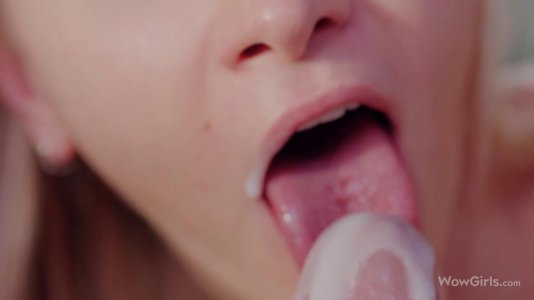 Превью Нежная блондинка впустила в розовую киску крепкий член № 19101