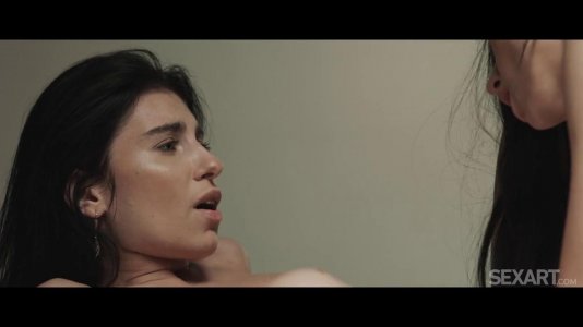 Превью Брюнетки вместе устроили нежный лесбийский секс № 19168