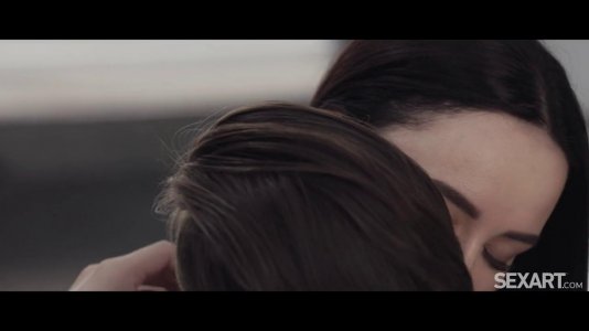 Превью Нежный куннилингус и красивый секс с брюнеткой в постели № 19198