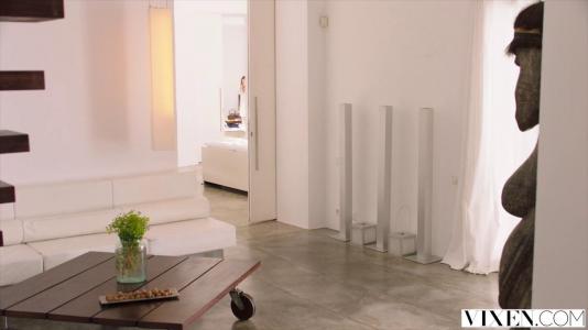 Превью Лысый мужик посадил на член рыженькую после классного минет № 1957