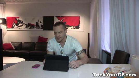 Превью Парень отдал свою девушку другому, а сам наблюдал за сексом со стороны № 282