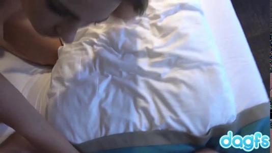 Превью Девушка делает парню горловой минет и наслаждается страстным сексом № 31