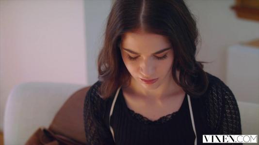 Превью Две подруги устроили секс втроем с симпатичными парнем № 407