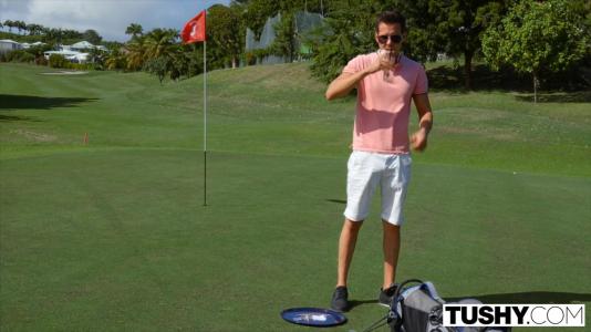 Превью Блондинка порадовала друга, позволив ему отыметь себя в обе дырочки № 432