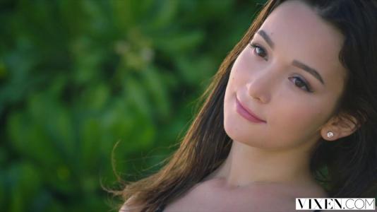 Превью Мужик занялся страстным сексом с любовницей прямо на пляже № 531