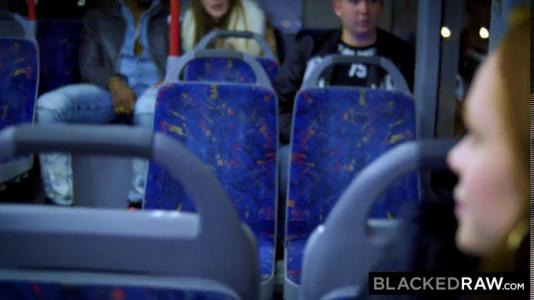 Превью Яркие красотки ублажают вдвоем шоколадный член своего приятеля № 640