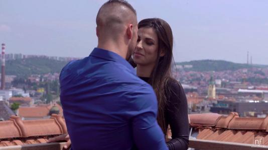 Превью Мужик жестко отымел любовницу в розовую щелку на белом диване № 705