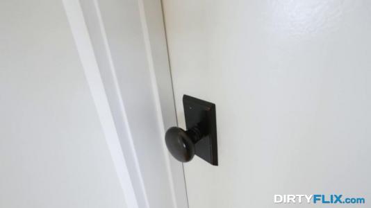 Превью Телка после отсоса оседлала стояк и кончила от жаркого проникновения № 711