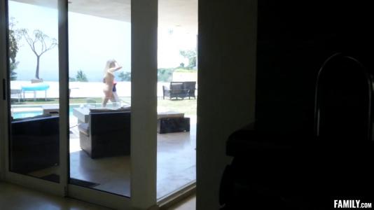 Превью Красотка любит с утра сосать и извиваться на члене бойфренда № 735