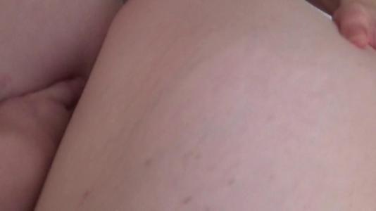 Превью Лесбиянки самотыками доводят друг друга до самого яркого оргазма № 866