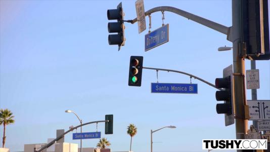 Превью Красотка с татуировкой обожает жесткий анал со своим бойфрендом № 88