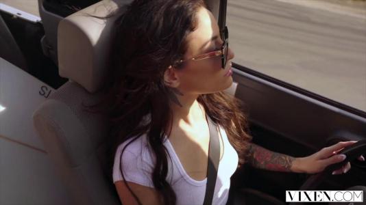 Превью Татуированная баба наслаждается толстым членом своего любовника № 909