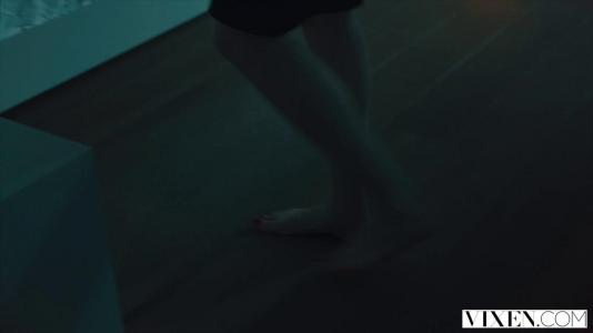 Превью Телка разбудила парня минетом и прокатилась на его стояке № 979