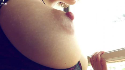 Превью Шикарная телочка показала на камеру свою сольную мастурбацию № 999